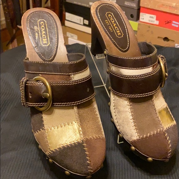 Ladies shoes - Picture 1 of 4
